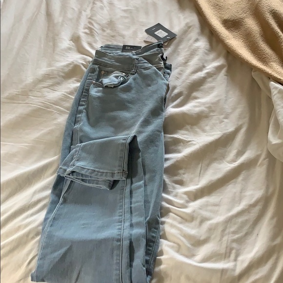Jeans - Picture 1 of 1
